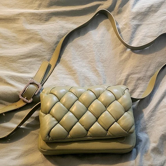 JW Pei Green Basket Weave Crossbody - Picture 1 of 4